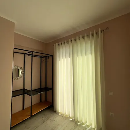 Kocicea 1 * Himare